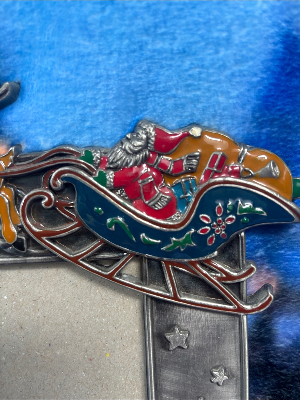 Vintage Santa Sleigh Enamel Pewter Picture Frame 5x7 - Picture 3 of 5